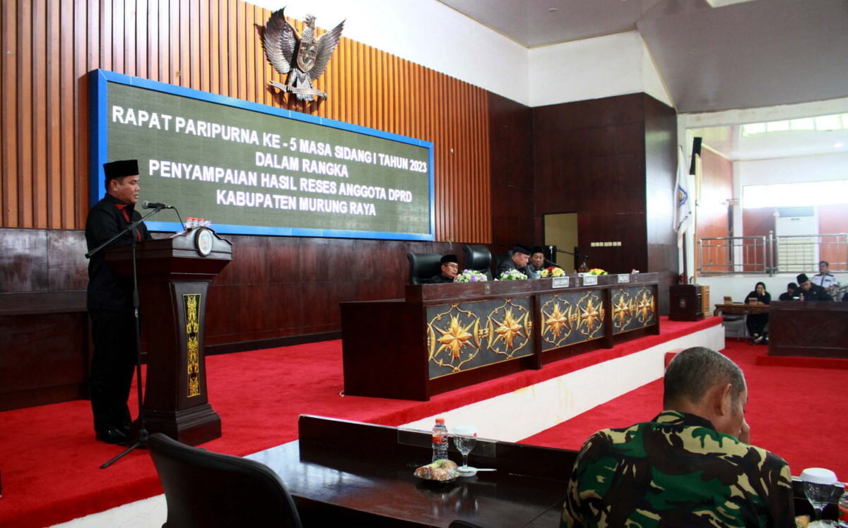 Anggota Komisi II DPRD Mura Bebie, S.Sos, SH, MM saat menyampaikan hasil reses Dapil II